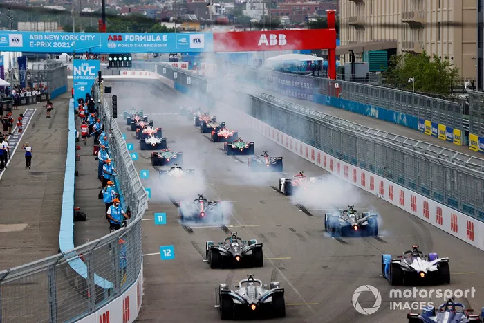 Arrancada Sam Bird, Jaguar Racing, Jaguar I-TYPE 5, Mitch Evans, Jaguar Racing, Jaguar I-TYPE 5