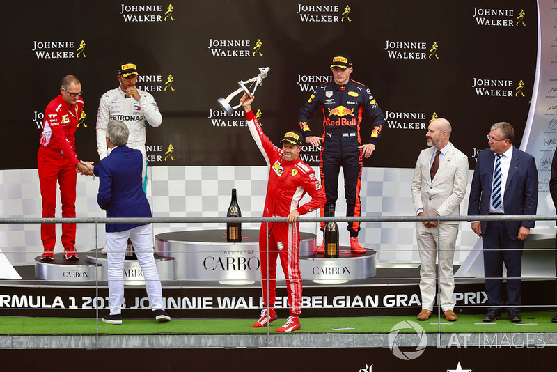 Себастьян Феттель, Ferrari, Давід Санчес, Ferrari, Льюіс Хемілтон, Mercedes AMG F1, Макс Ферстаппен, Red Bull Racing