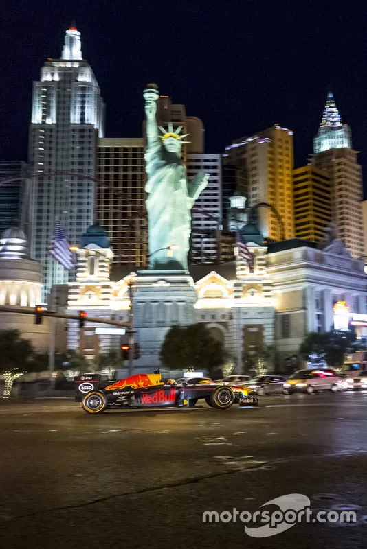 Daniel Ricciardo, Red Bull Racing en Las Vegas