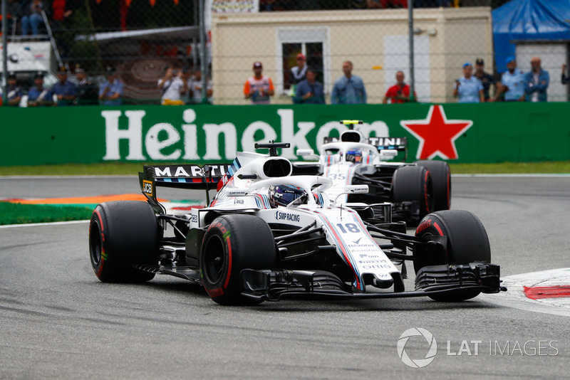 Lance Stroll, Williams FW41, y Sergey Sirotkin, Williams FW41