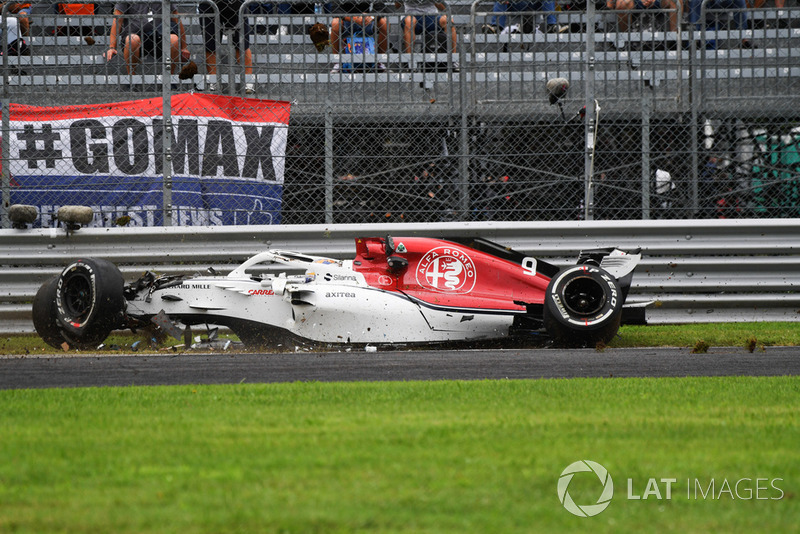 Marcus Ericsson, Sauber C37 crash