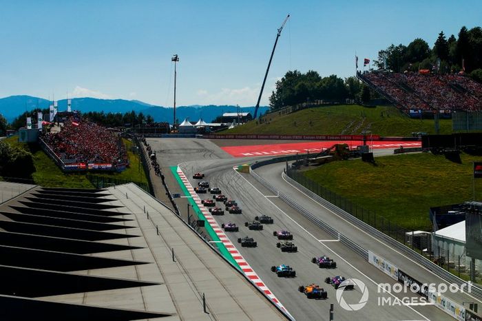 Charles Leclerc, Ferrari SF90, Valtteri Bottas, Mercedes AMG W10, Lewis Hamilton, Mercedes AMG F1 W10, Lando Norris, McLaren MCL34, Kimi Raikkonen, Alfa Romeo Racing C38