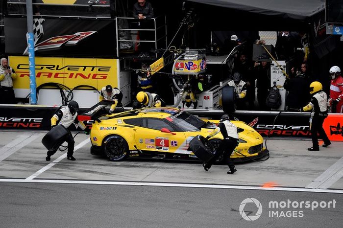 #4 Corvette Racing Corvette C7.R, GTLM: Oliver Gavin, Tommy Milner, Marcel Fassler