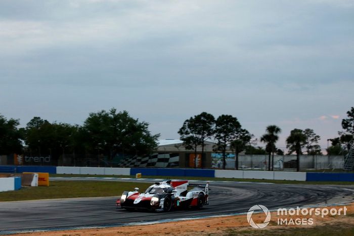 #8 Toyota Gazoo Racing Toyota TS050: Sébastien Buemi, Kazuki Nakajima, Fernando Alonso