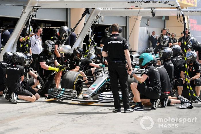 Prácticas de pitstop en Mercedes