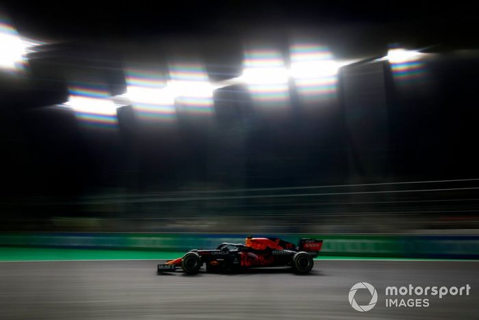 Sergio Pérez, Red Bull Racing RB16B