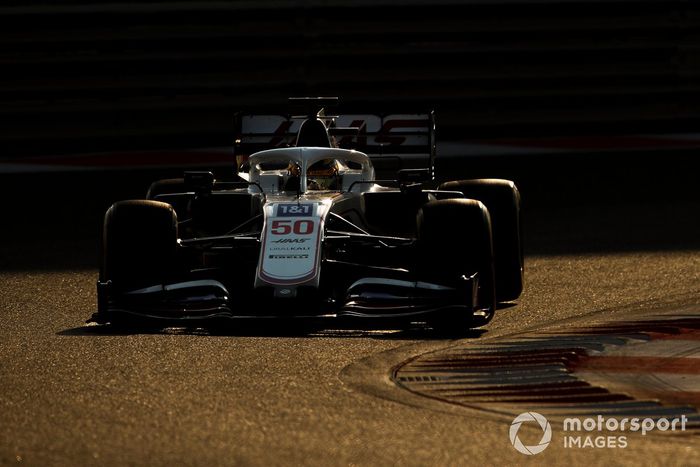 Robert Shwartzman, Haas VF-21 