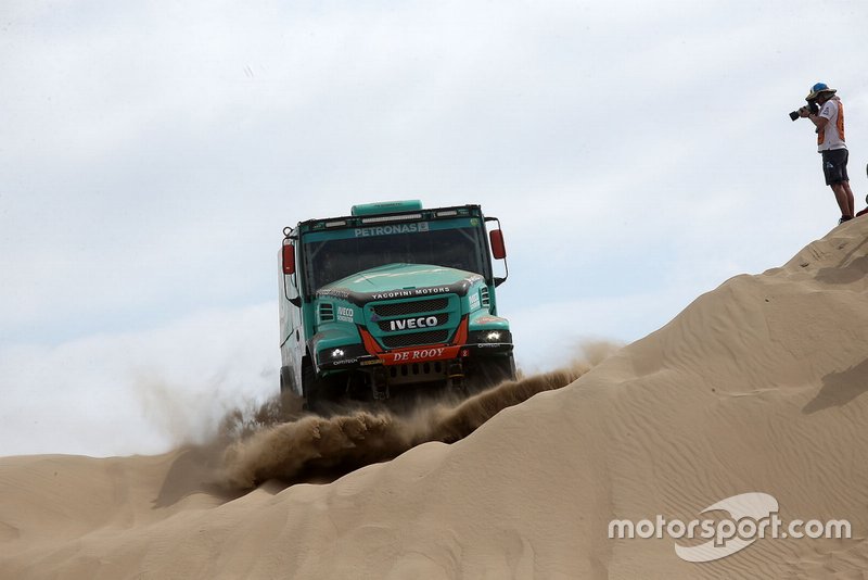 Маурик ван ден Хёвел, Мартейн ван Роэй, Петер Кёйперс, Petronas Team de Rooy Iveco, Iveco Powerstar (№513)