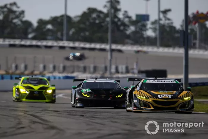 #57 Meyer Shank Racing w/ Curb-Agajanian Acura NSX GT3, GTD: Jackie Heinricher, Katherine Legge, Ana Beatriz, Simona De Silvestro, Christina Nielsen