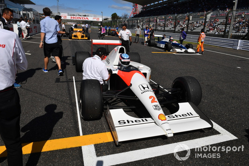 Takuma Sato, McLaren Honda MP4-7A lors des Legends F1 30th Anniversary Lap Demonstration