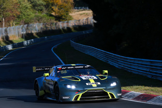 #56 Aston Martin AMR Vantage GT3: Maxime Martin, Darren Turner