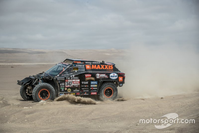#347 Maxxis Dakar Team: Тім і Том Коронелі