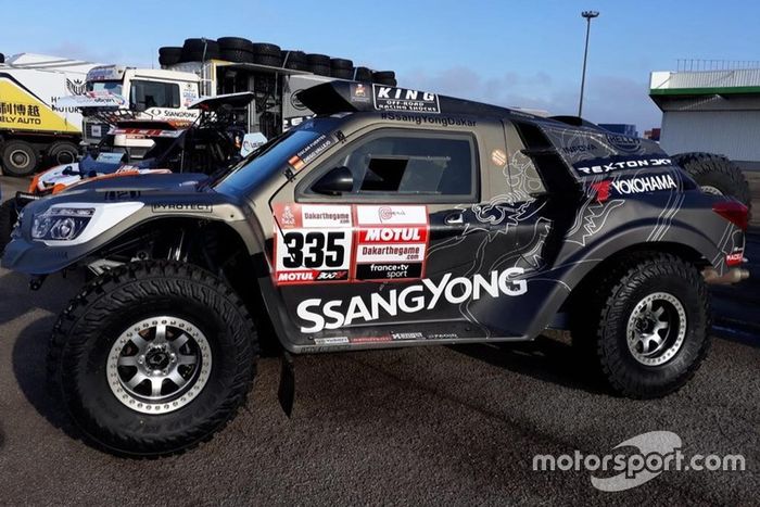 SsangYong preparándose para embarcar en Le Havre