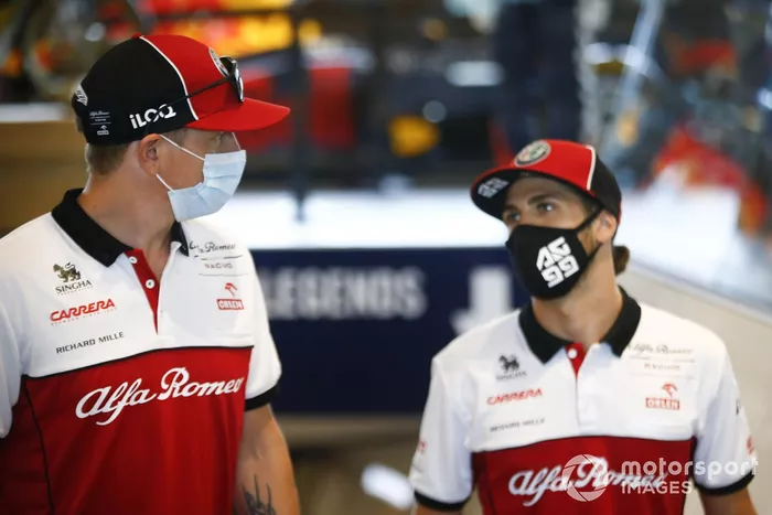 Kimi Raikkonen, Alfa Romeo y Antonio Giovinazzi, Alfa Romeo 