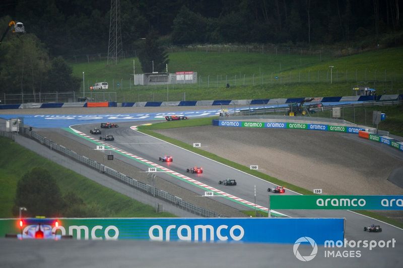 Acción al inicio de la carrera