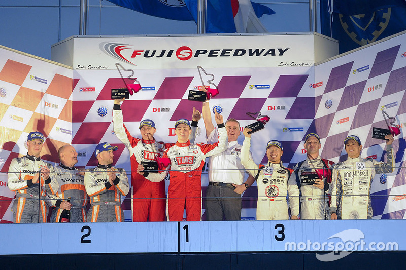 WEC. Самый молодой: Фил Хэнсон (в центре), Tockwith Motorsports (17 лет)