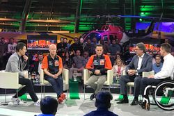 Pol Espargaró, Bradley Smith, Red Bull KTM Factory Racing en televisión austríaca