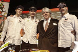 Giovanni Cuzari avec Luca Marini et Lorenzo Baldassarri, Forward Racing