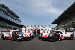 #1 Porsche Team Porsche 919 Hybrid: Neel Jani, Andre Lotterer, Nick Tandy, #2 Porsche Team Porsche 9