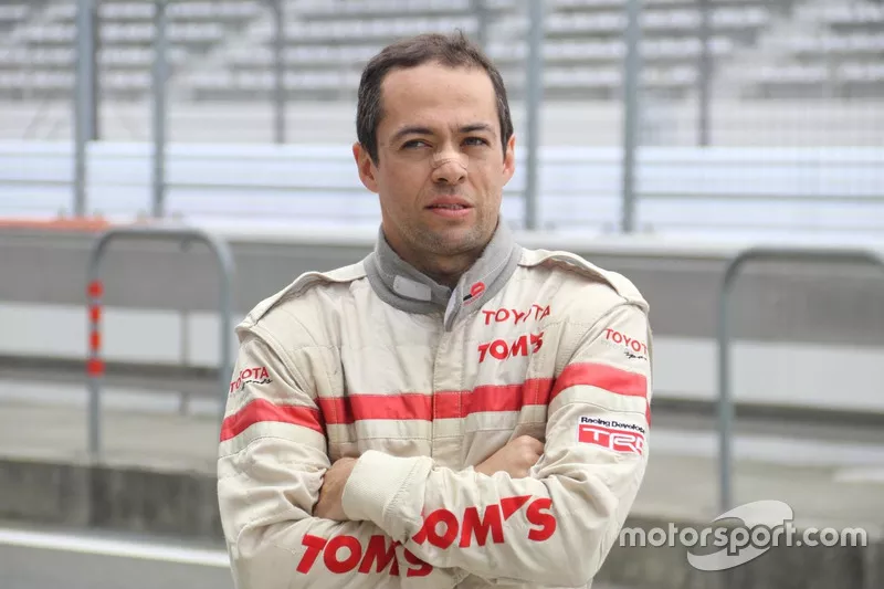 جيه.بي.إل. دي أوليفيرا