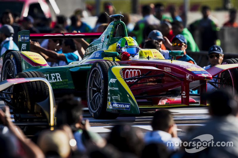 Il vincitore della gara Lucas di Grassi, ABT Schaeffler Audi Sport