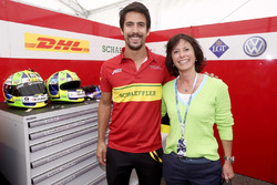 Monika Schreiner, LGT Group, mit Lucas Di Grassi, Audi Sport ABT Schaeffler