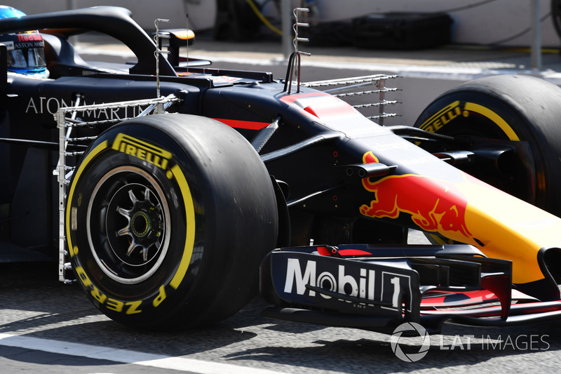 Daniel Ricciardo, Red Bull Racing RB14 met aero sensors