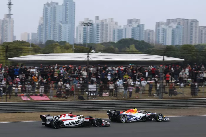 Liam Lawson, Racing Bulls, Esteban Ocon, Haas F1 Team