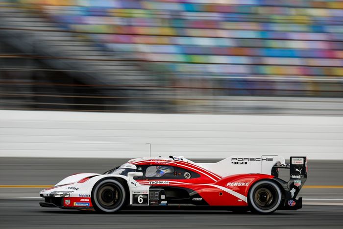 #6 Porsche Penske Motorsport Porsche 963: Laurens Vanthoor, Kevin Estre, Matt Campbell