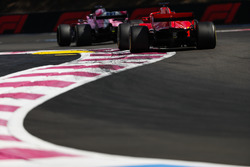 Серхіо Перес, Force India VJM11, Себастьян Феттель, Ferrari SF71H