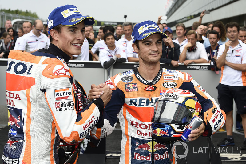 Гонщики Repsol Honda Team Дани Педроса и Марк Маркес