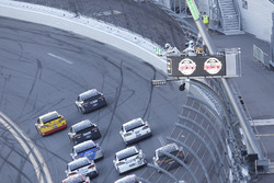 Stage flag for Kevin Harvick, Stewart-Haas Racing Ford
