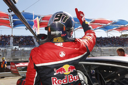Shane van Gisbergen, Triple Eight Race Engineering, Holden