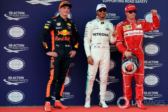 Ganado de la pole Lewis Hamilton, Mercedes AMG F1, tercer puesto Max Verstappen, Red Bull Racing y segundo Kimi Raikkonen, Ferrari