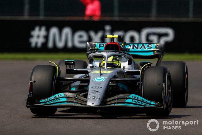 Lewis Hamilton, Mercedes W13