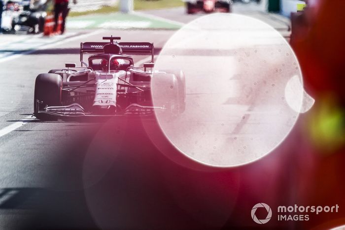 Daniil Kvyat, AlphaTauri AT01