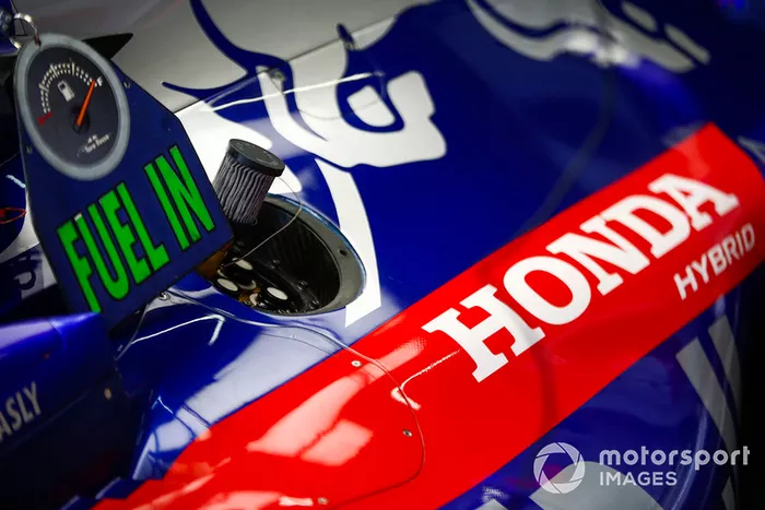 Honda branding on a Toro Rosso engine cover