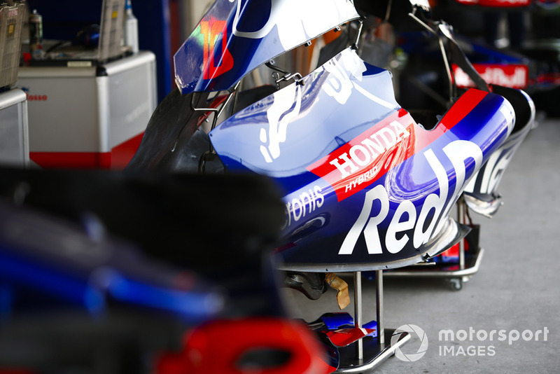 Toro Rosso Honda bodywork detail