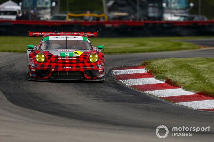 #9: PFAFF Motorsports Porsche 911 GT3R, GTD: Zacharie Robichon, Laurens Vanthoor