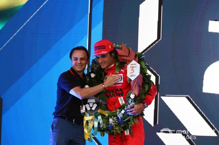 Felipe Massa y el tercer lugar carrera sprint Carlos Sainz Jr, Ferrari 3ª posición