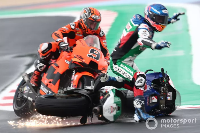 5. Alex Márquez, Team LCR Honda - 19 caídas