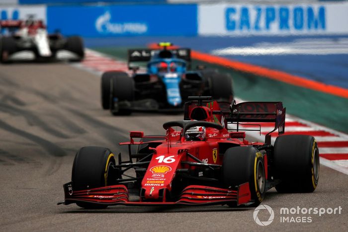 Charles Leclerc, Ferrari SF21, Esteban Ocon, Alpine A521
