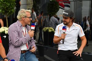 Jacques Villeneuve, Sky Italia and Fernando Alonso, McLaren 