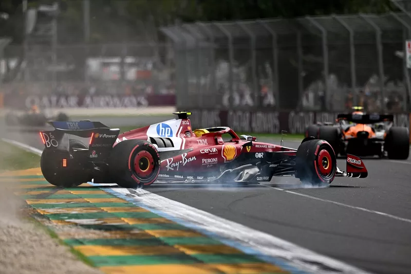 Lewis Hamilton, Ferrari SF-25 tourne