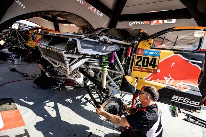 #204 Toyota Gazoo Racing Toyota: Seth Quintero, Dennis Zenz