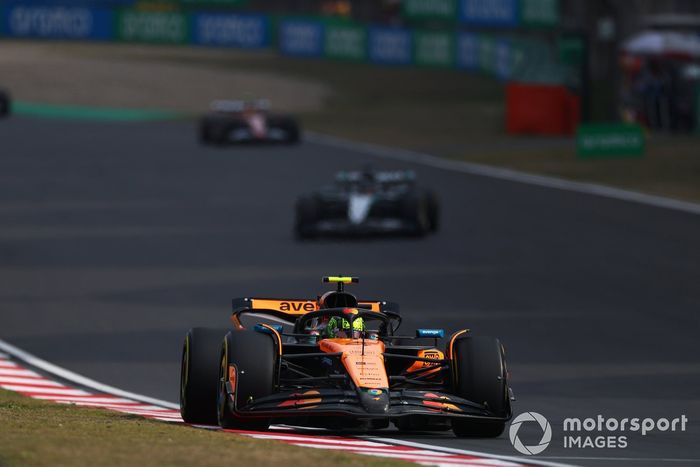 Lando Norris, McLaren, George Russell, Mercedes