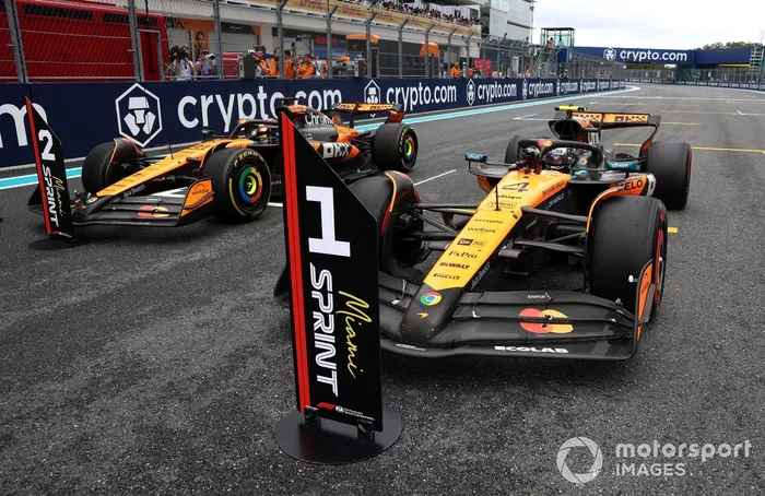 Lando Norris, McLaren, Oscar Piastri