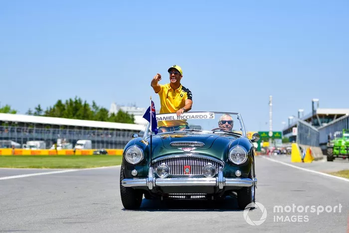 Daniel Ricciardo, Renault F1 Team, en el desfile de pilotos