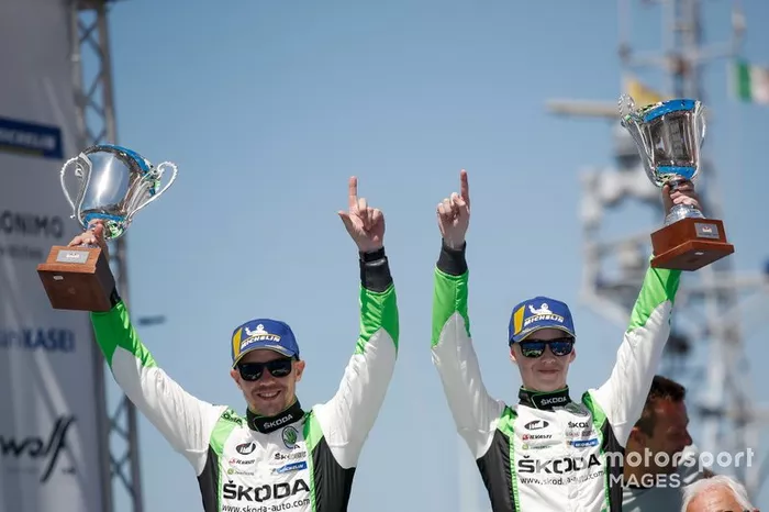 Ganador WRC2, Kalle Rovanperä, Jonne Halttunen, koda Motorsport koda Fabia R5