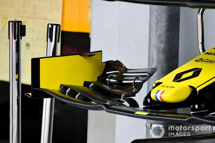 Front wing of Renault R.S.19 